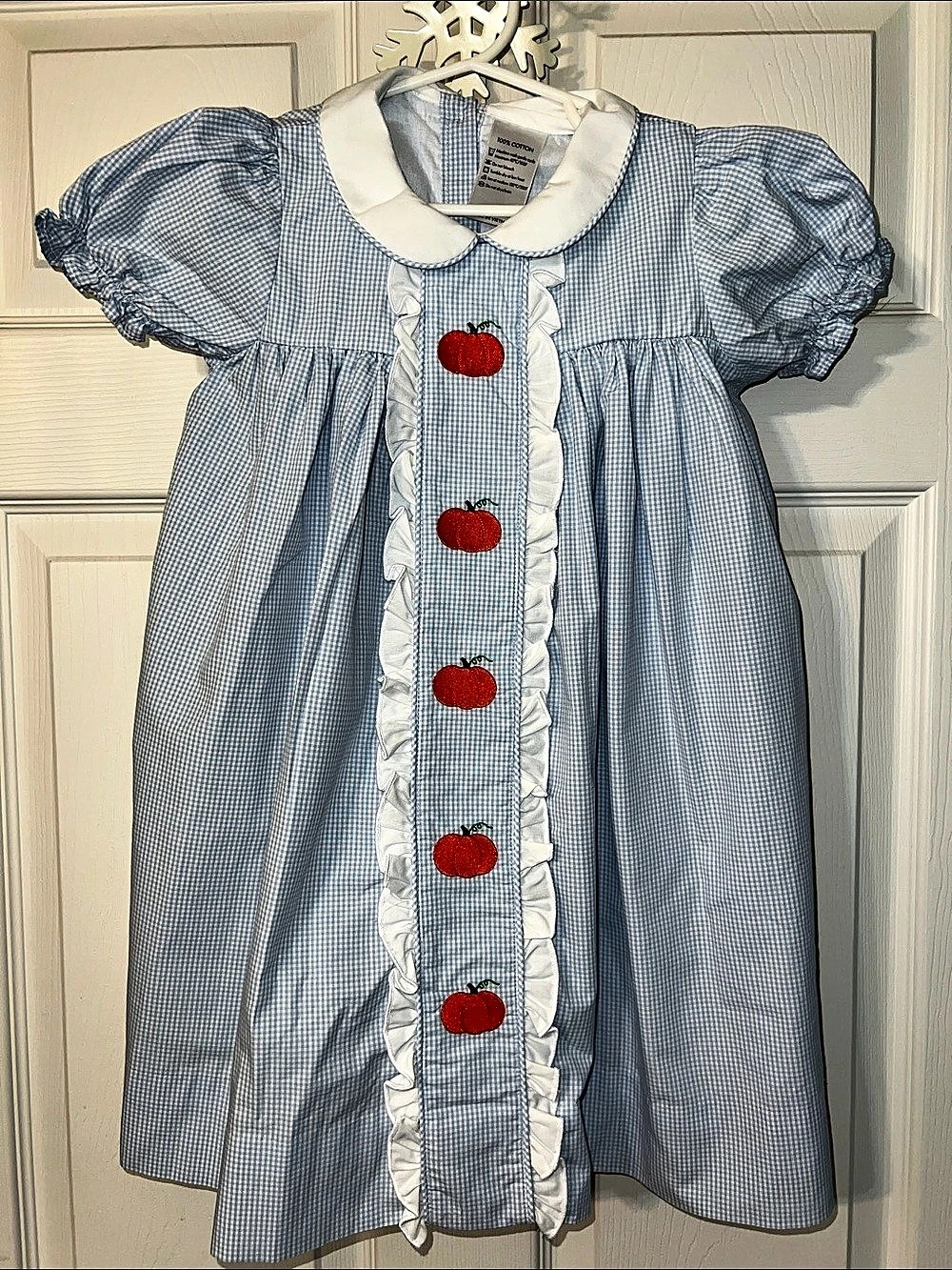 Girls Gingham Dress with embroidered pumpkins. Size 5 Like New